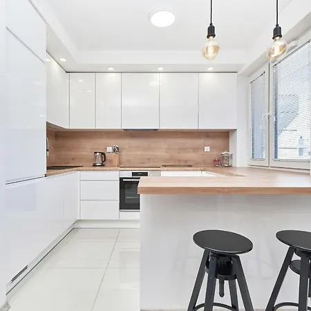 Exclusive Teczowa With Underground Parking By Renters Apartment *