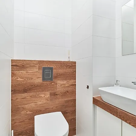Exclusive Teczowa With Underground Parking By Renters * Wroclaw