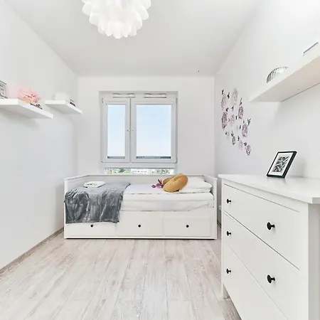 Exclusive Teczowa With Underground Parking By Renters Apartment