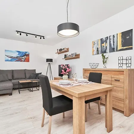Exclusive Teczowa With Underground Parking By Renters Apartment Wroclaw