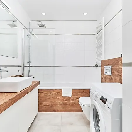 Apartment Exclusive Teczowa With Underground Parking By Renters Wroclaw
