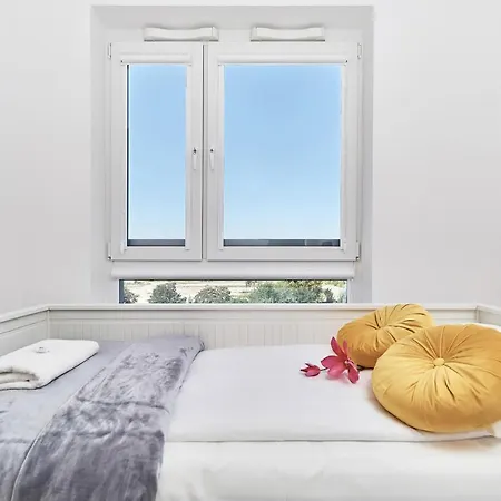 Exclusive Teczowa With Underground Parking By Renters Apartment