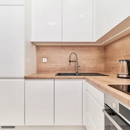 Apartment Exclusive Teczowa With Underground Parking By Renters Wroclaw