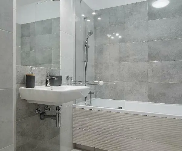 Exclusive Teczowa With Underground Parking By Renters Διαμέρισμα Βρότσλαβ